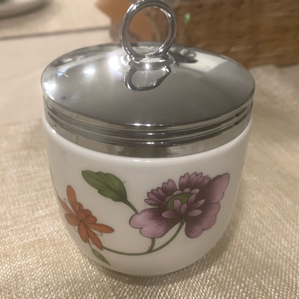 Vtg 60's Royal Worcester Porcelain Egg Coddler/Cup